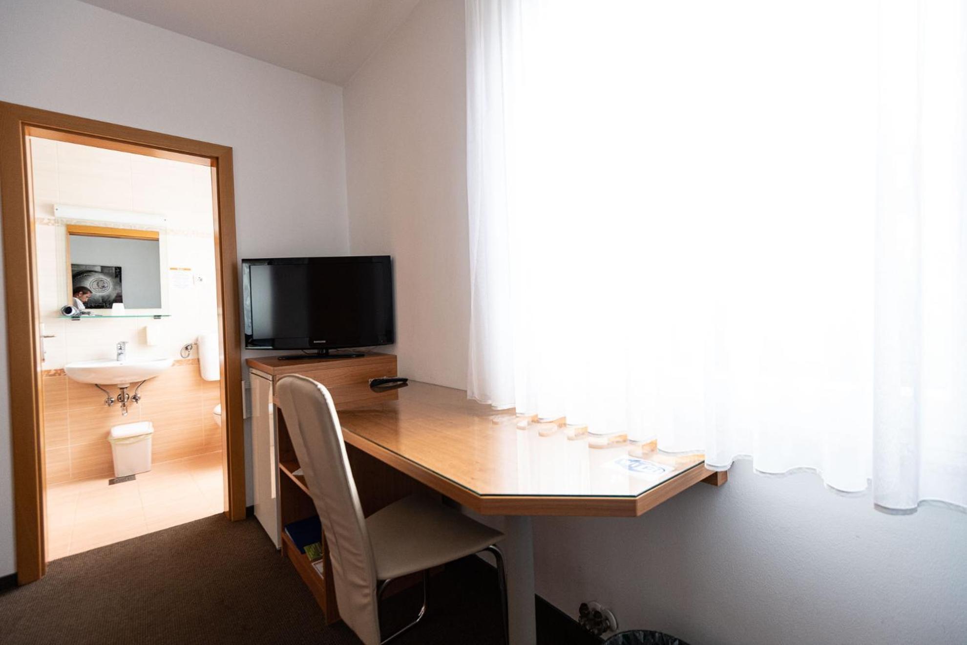 Apartmaji In Sobe Ramar Straza ภายนอก รูปภาพ
